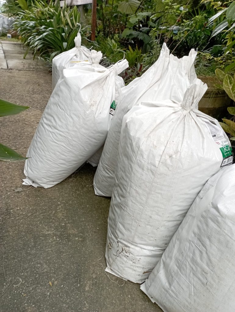 A bag of roughly 36 litres and more for RM 16.